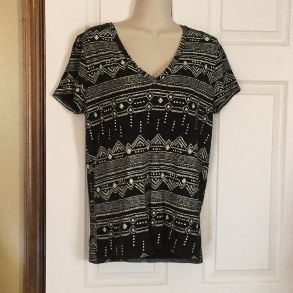 Merona V neck tee shirt